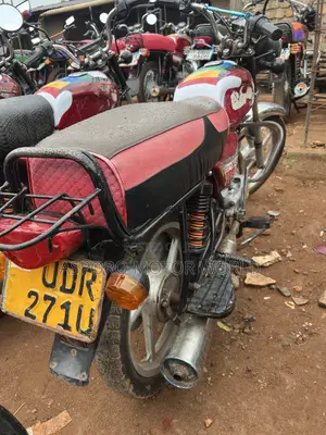 Bajaj Boxer 100 2016 Red