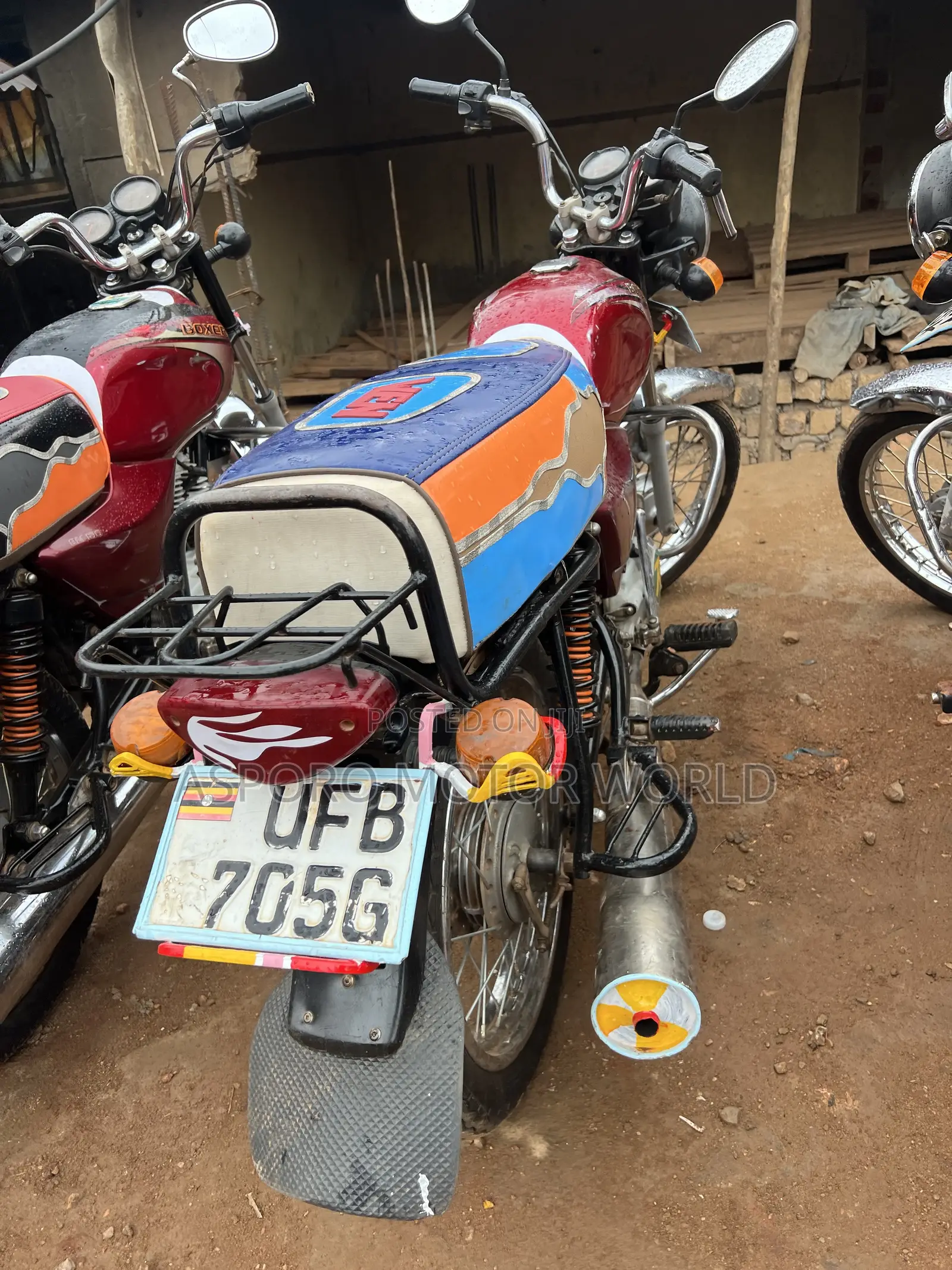 Bajaj Boxer 100 2022 Red