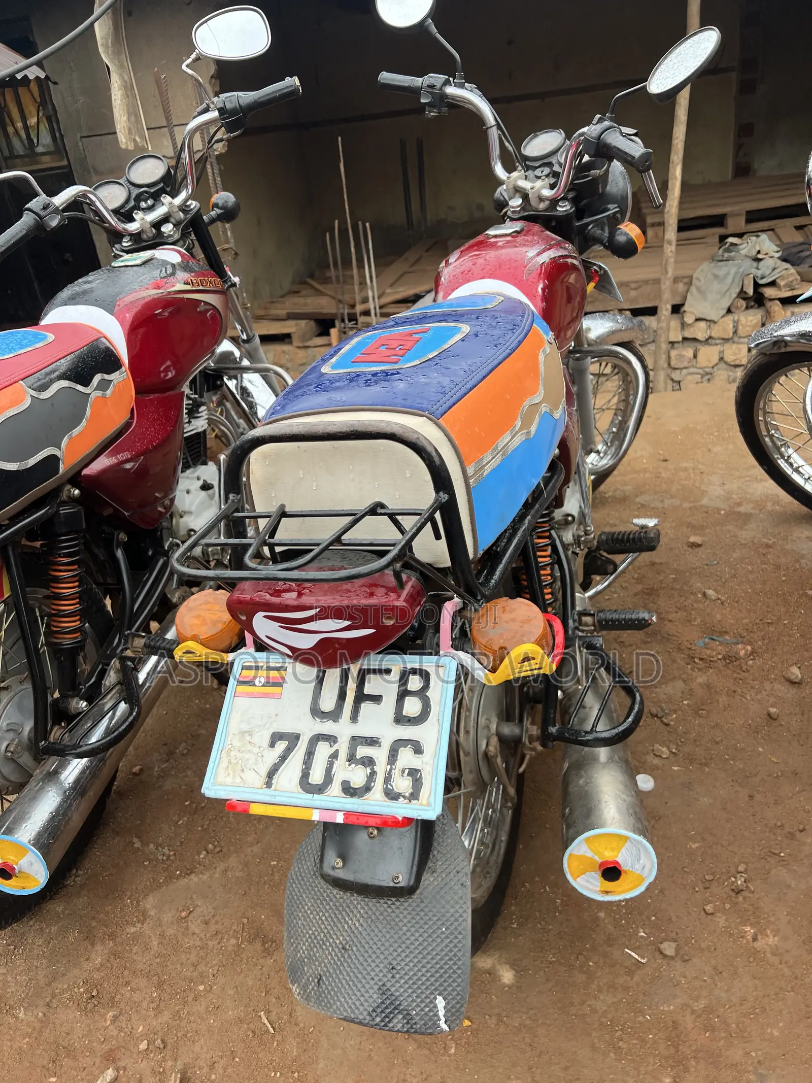 Bajaj Boxer 100 2022 Red
