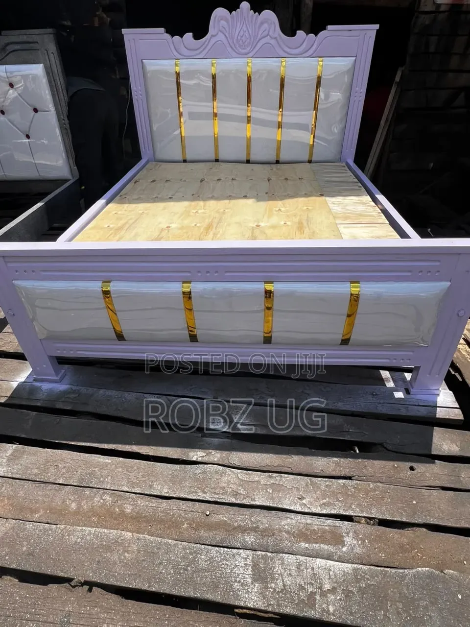 Lexington Bed