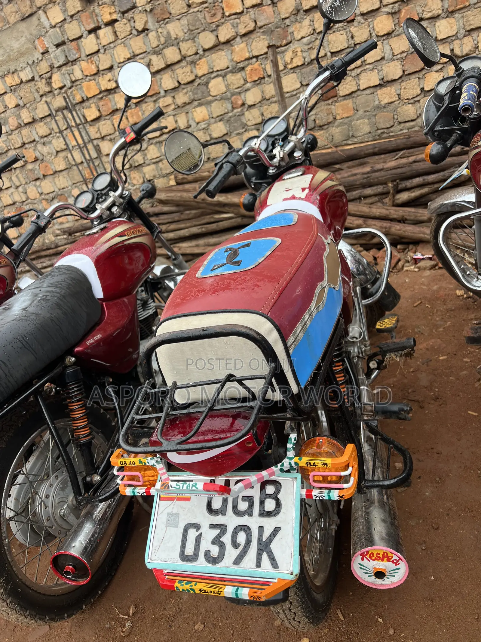 Bajaj Boxer 100 2024 Red