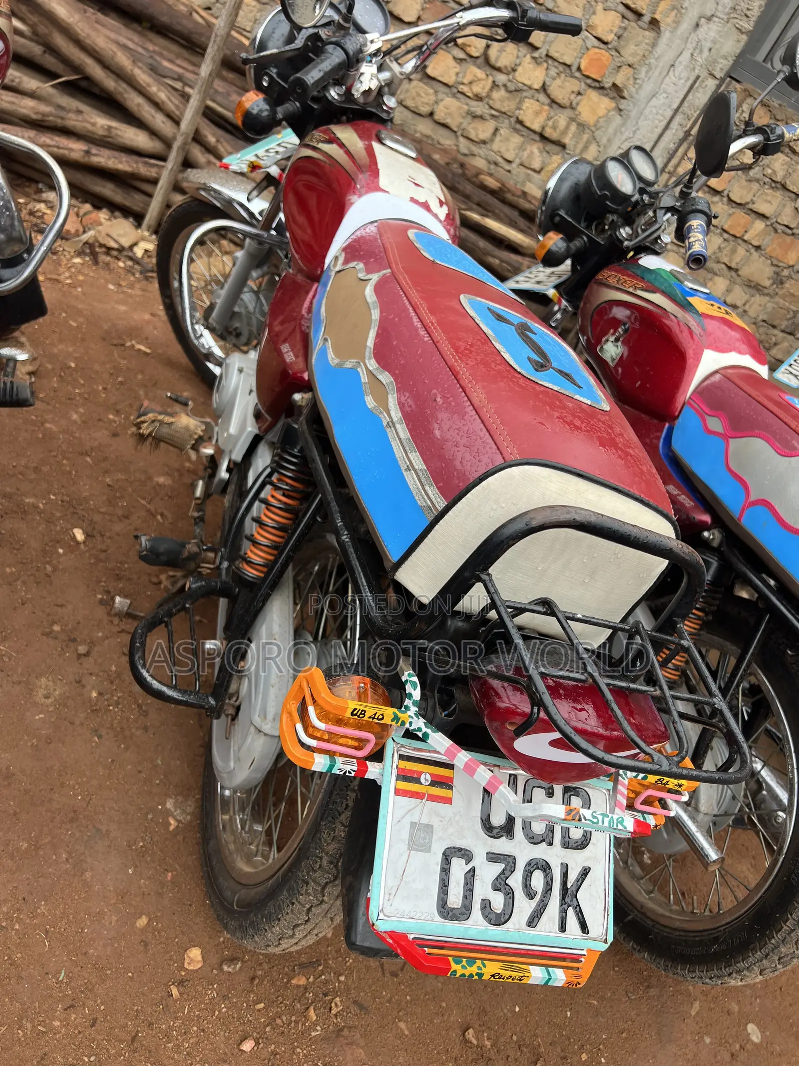 Bajaj Boxer 100 2024 Red
