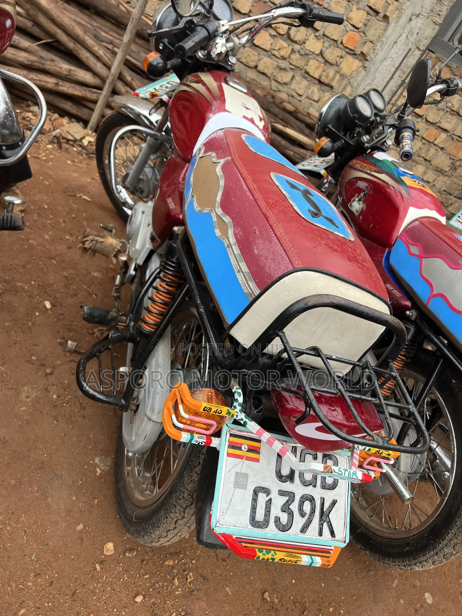 Bajaj Boxer 100 2024 Red