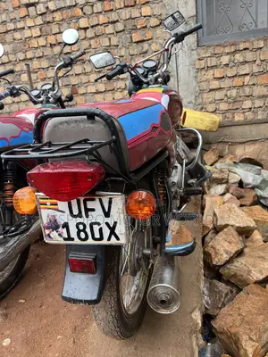 Bajaj Boxer 100 2023 Red