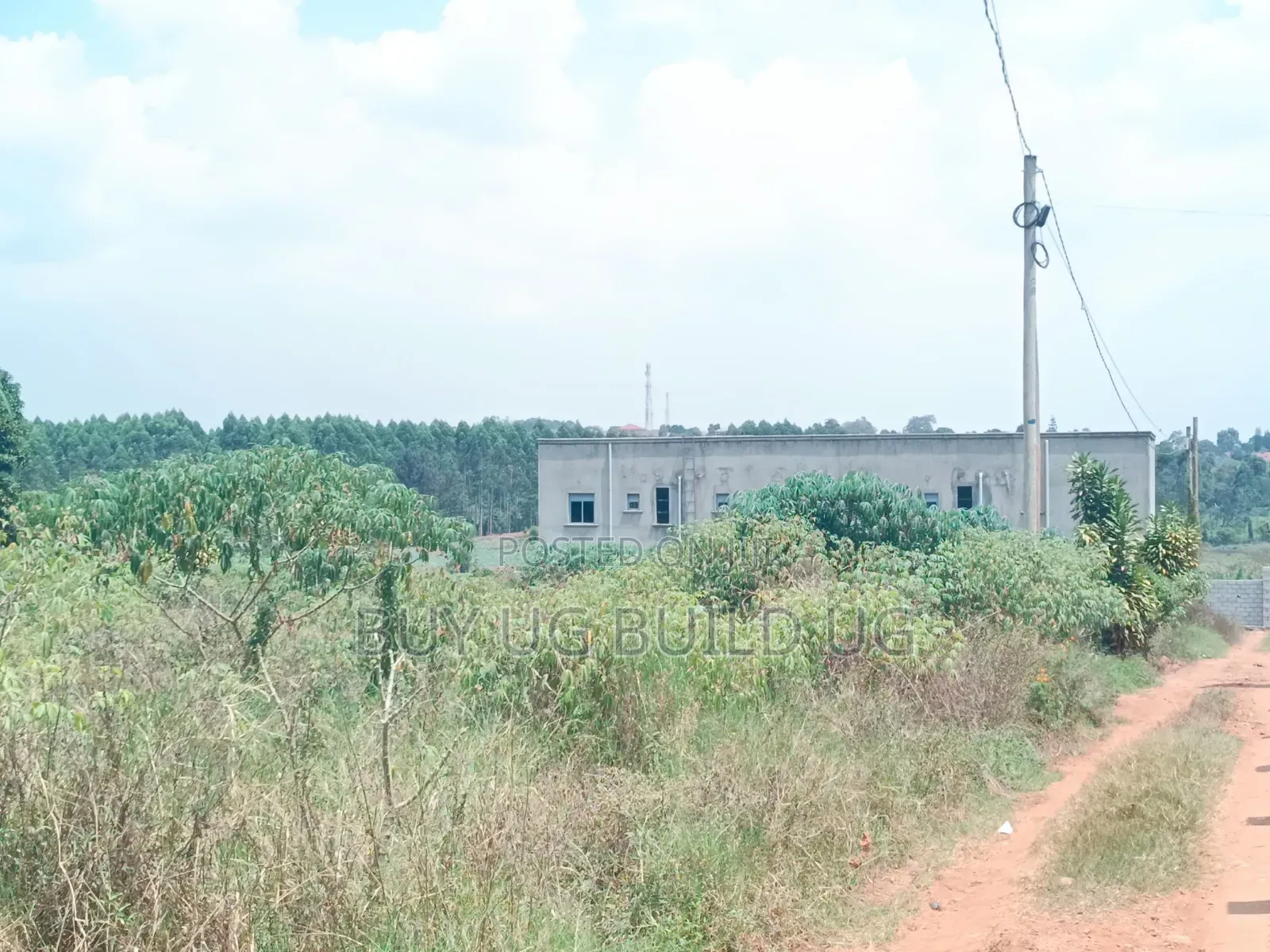 50ft by 100 Ft for Sale in Namugongo at 70m 
Land Title Available 