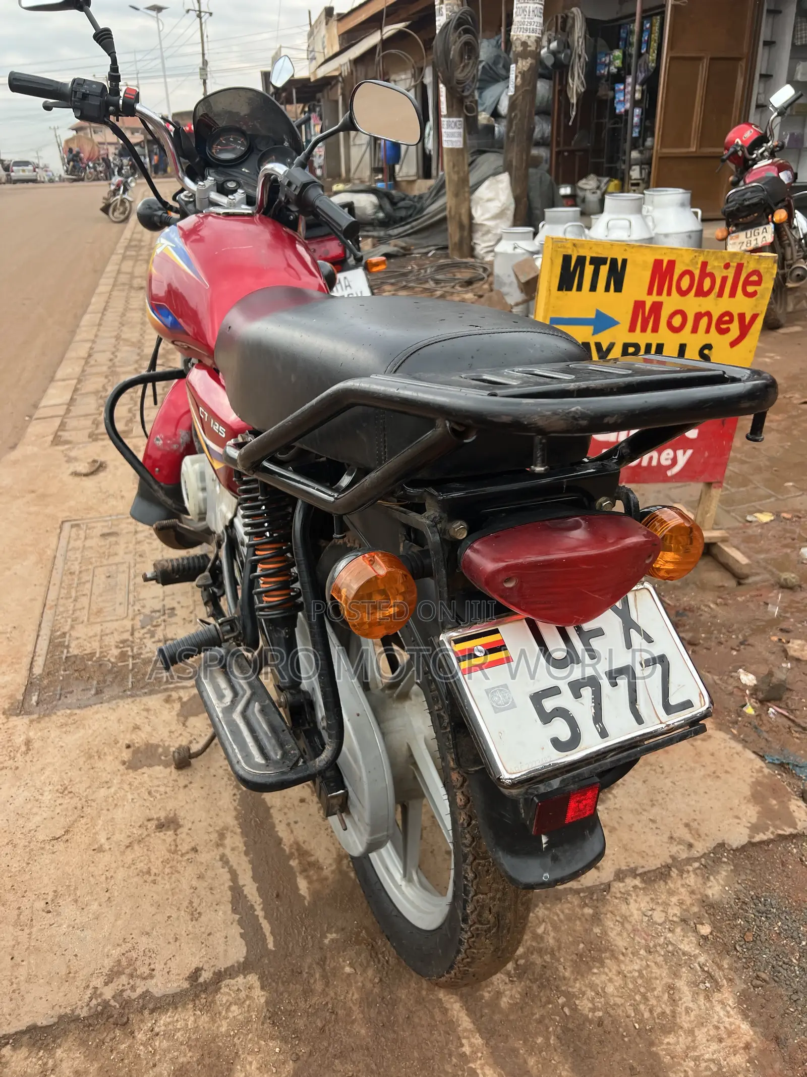 Bajaj CT 125X 2023 Red
