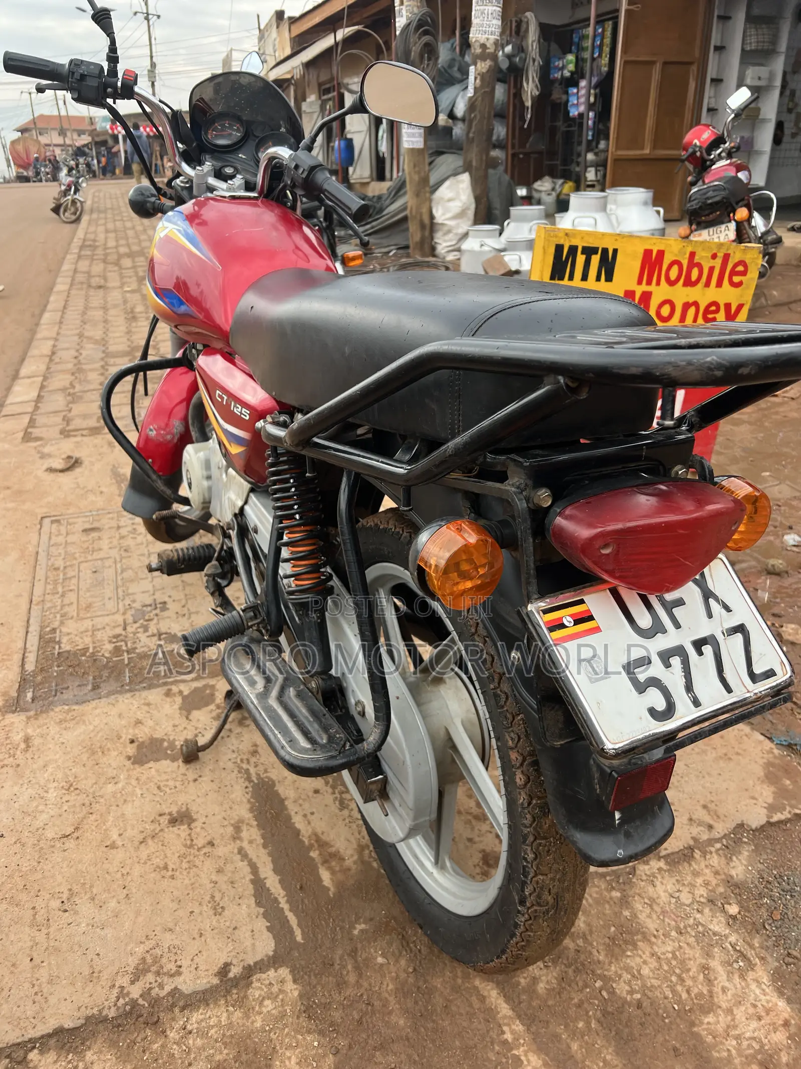 Bajaj CT 125X 2023 Red