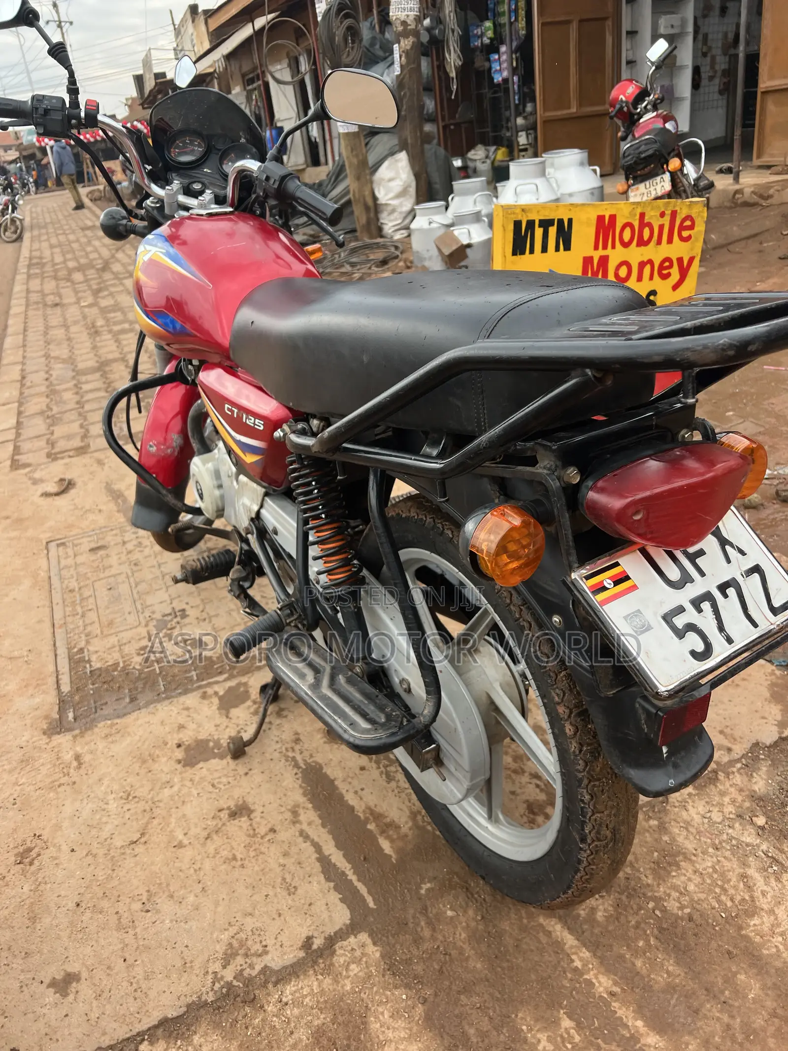 Bajaj CT 125X 2023 Red