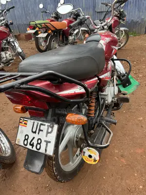 Bajaj CT 125X 2023 Red