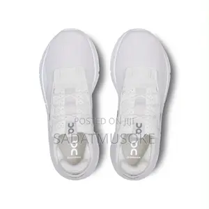 Cloudnova-Undyed-White-White-Running-Shoe