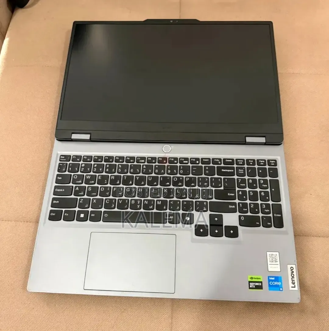 New Laptop Lenovo LOQ 15ARP9 16GB Intel Core i5 SSD 512GB
