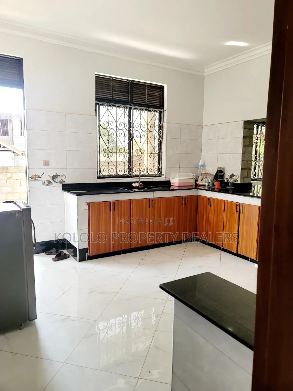 7bdrm Duplex in Sseguku, Central Division for sale