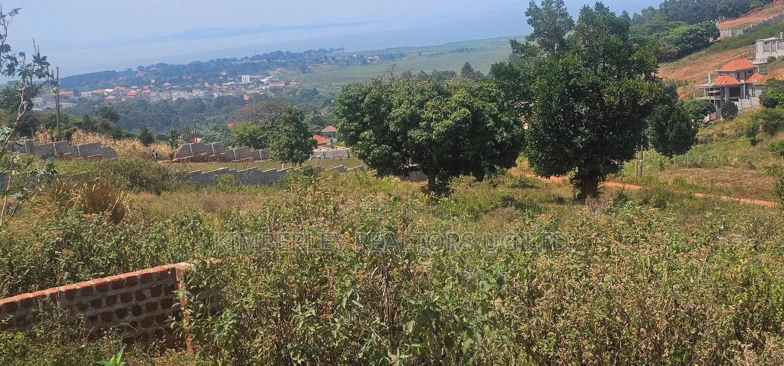 Land for Sale – Buwate