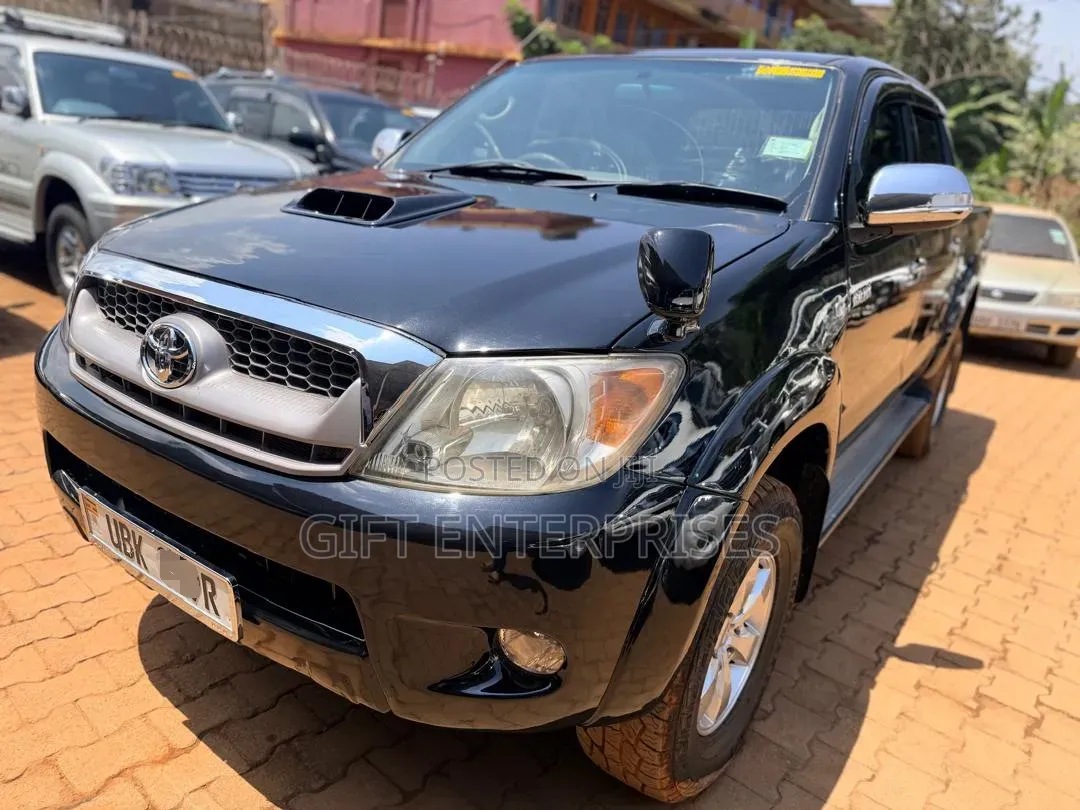 Toyota Hilux 2008 Black