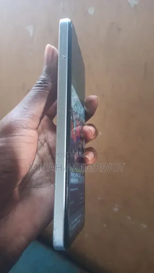 Tecno Spark 20 256 GB White