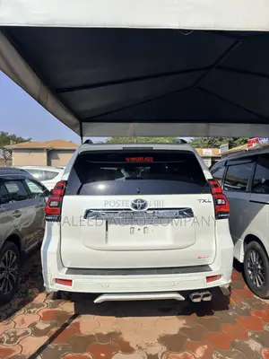 New Toyota Land Cruiser Prado 2.8 2023 White