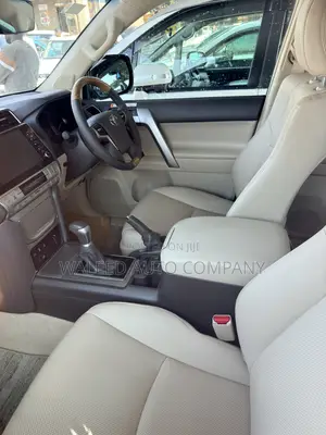New Toyota Land Cruiser Prado 2.8 2023 White