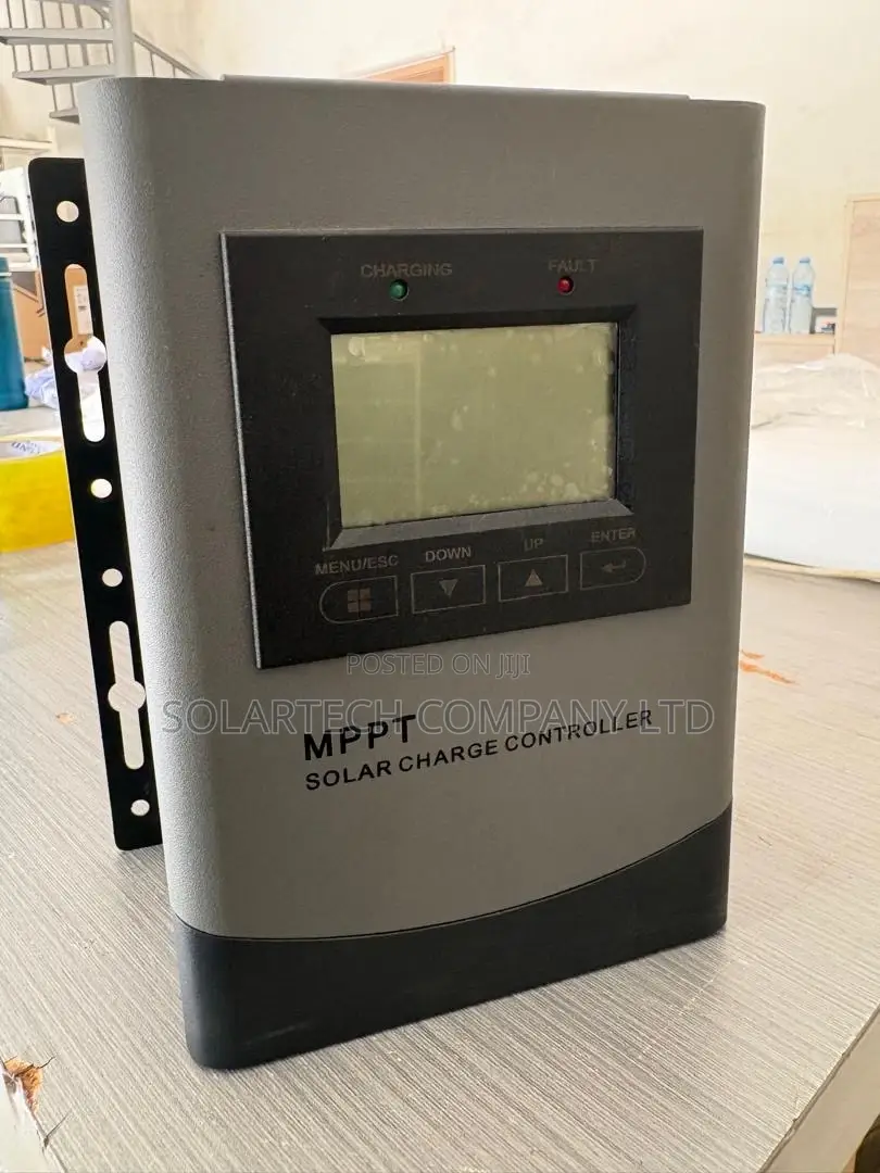 Auto 40A MPPT Solar Charging Controller With LCD Support 12V 24V
