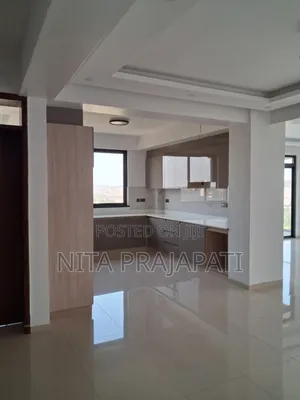 4bdrm Apartment in Easton Heights, Nakawa for rent