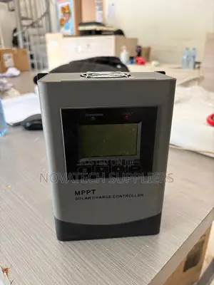 Wall Mount 40A MPPT Solar Charge Controller 12v/24v