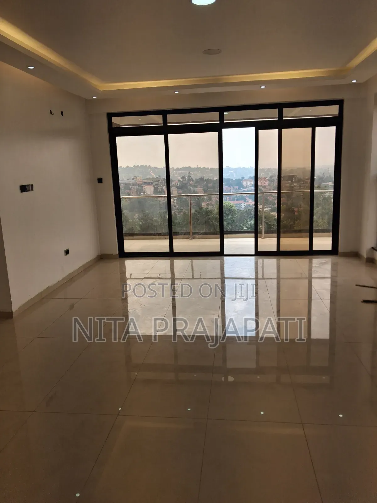 4bdrm Apartment in Easton Heights, Nakawa for rent