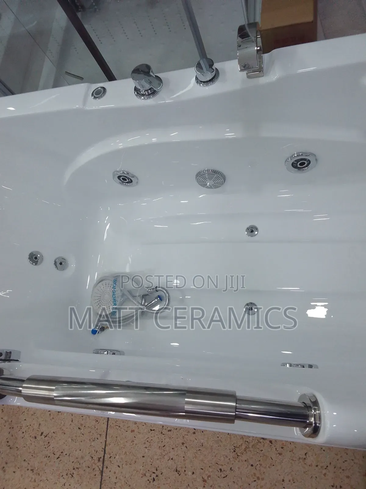 Jacuzzi Bathtub