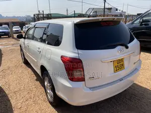 Toyota Corolla Fielder 2010 White