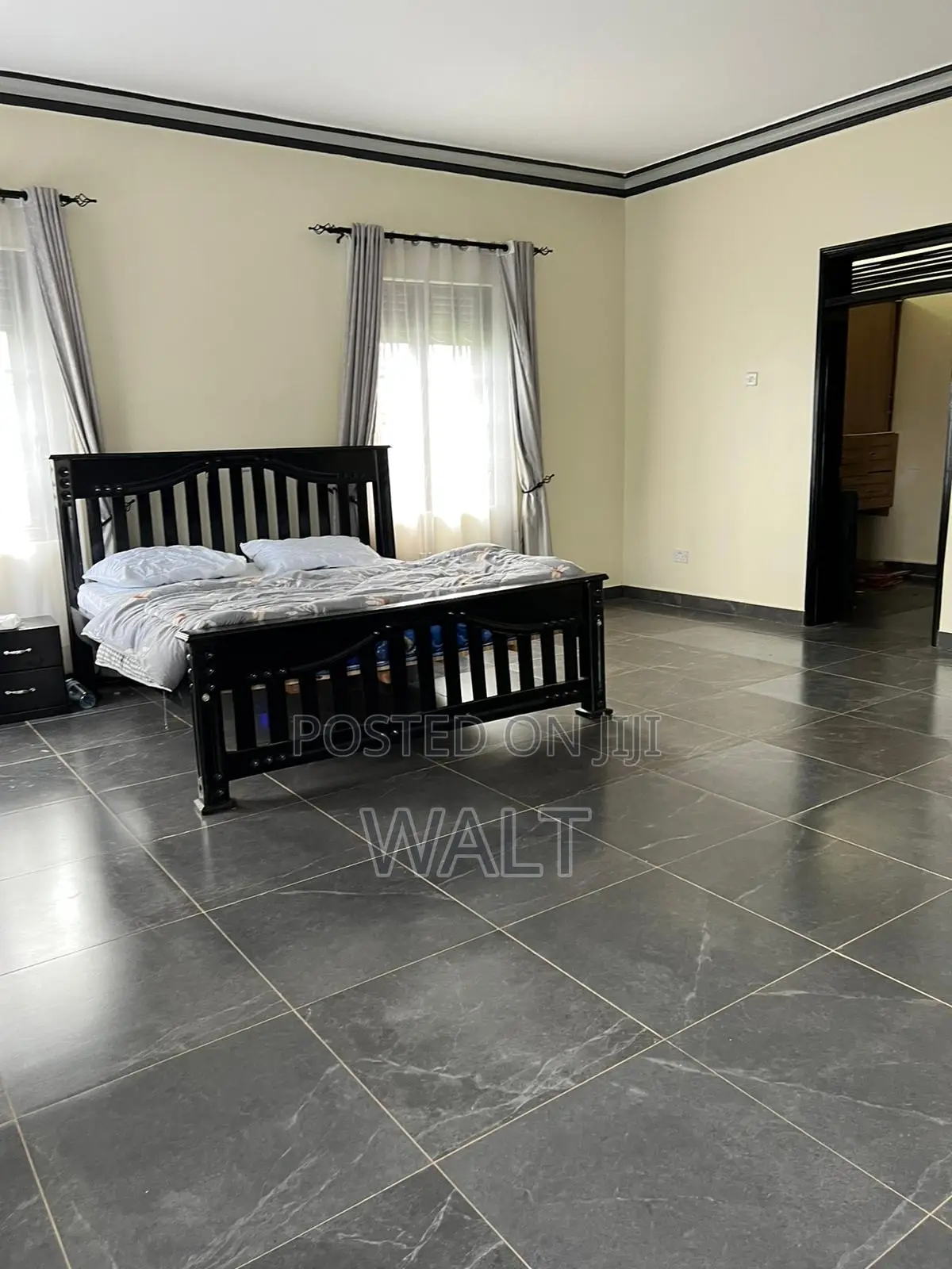 Furnished 9bdrm House in Mbalwa, Central Division for rent