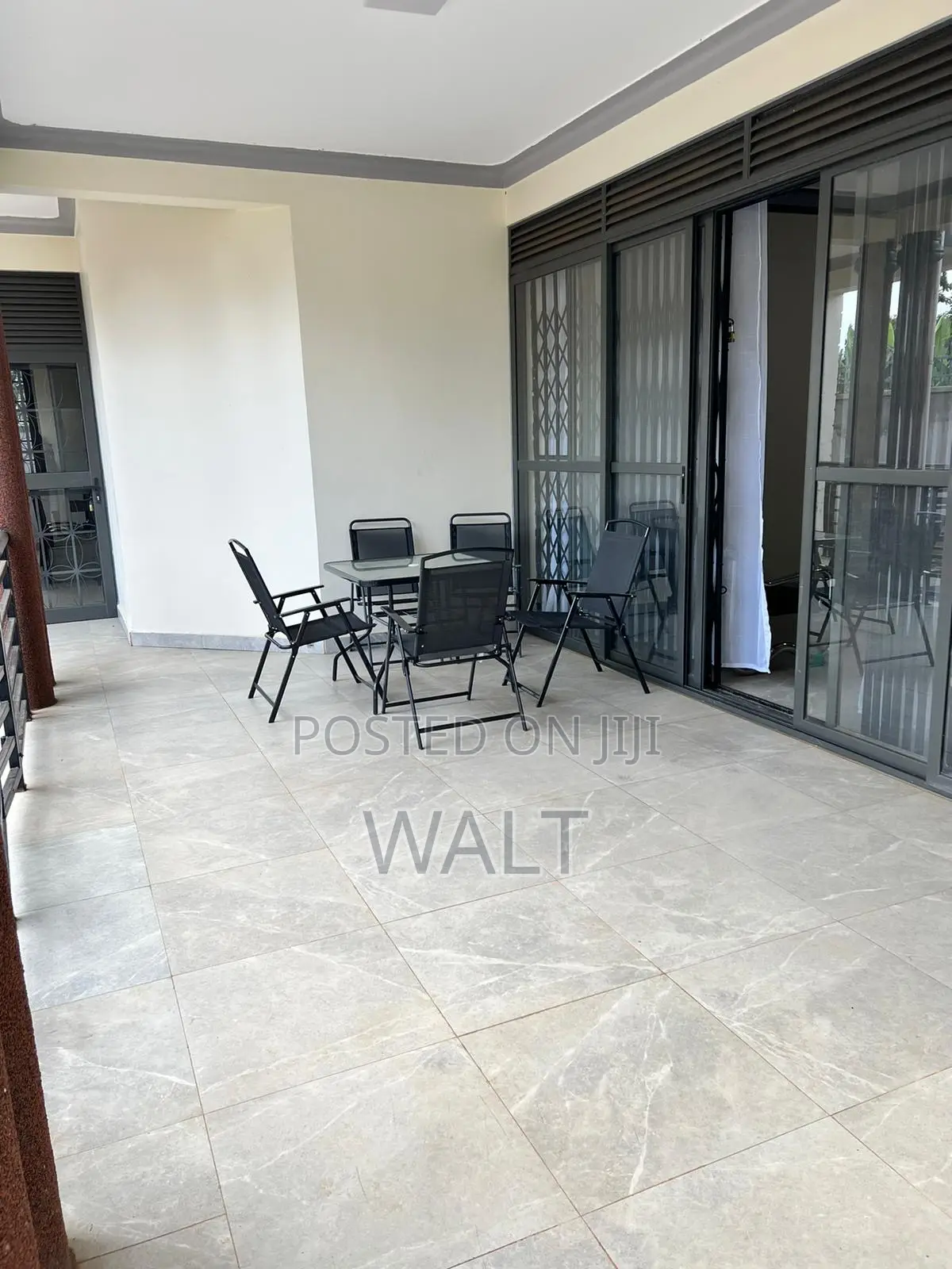 Furnished 9bdrm House in Mbalwa, Central Division for rent
