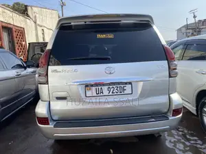 Toyota Land Cruiser Prado 2017 Silver