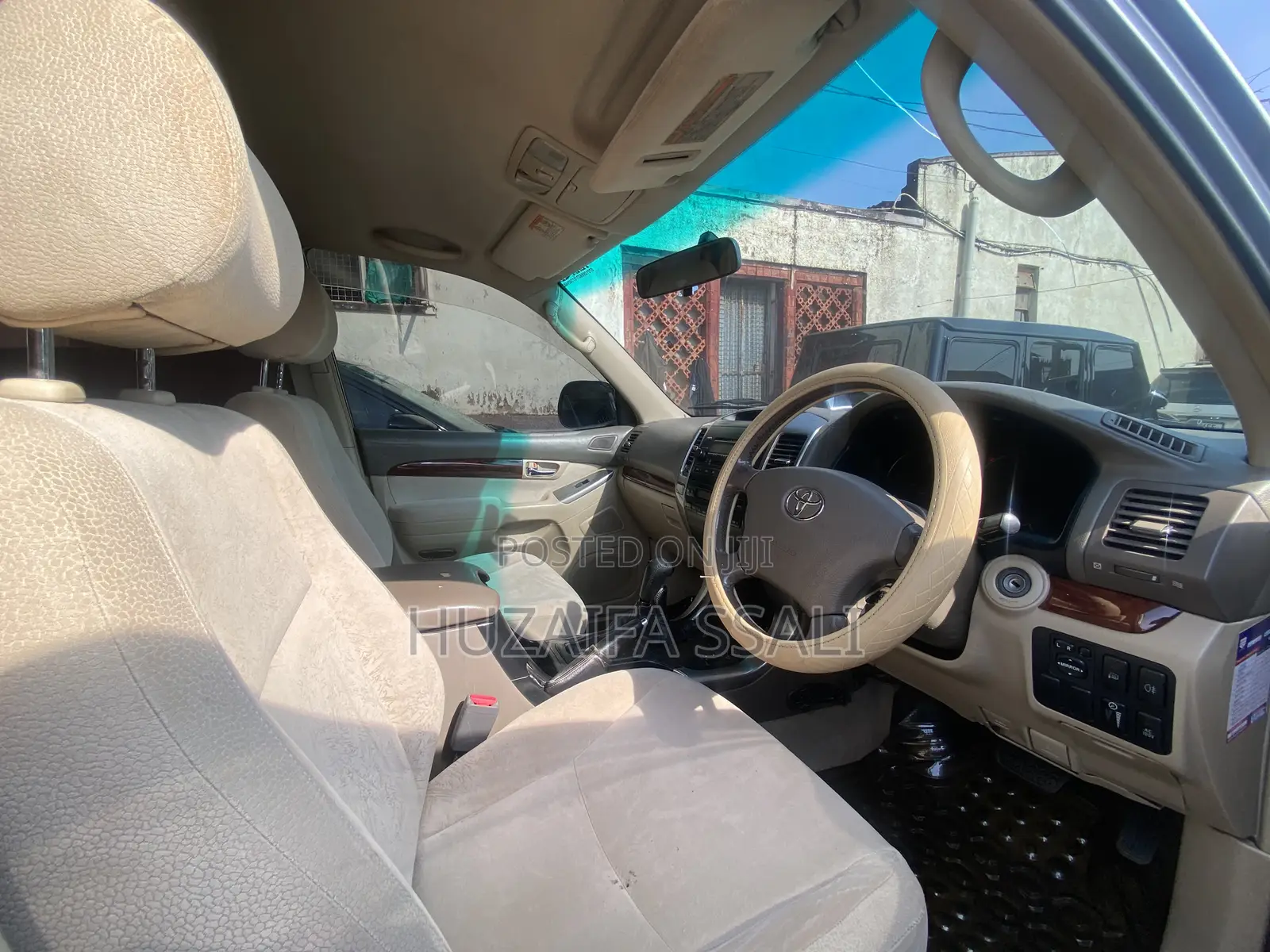 Toyota Land Cruiser Prado 2017 Silver