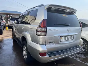 Toyota Land Cruiser Prado 2017 Silver
