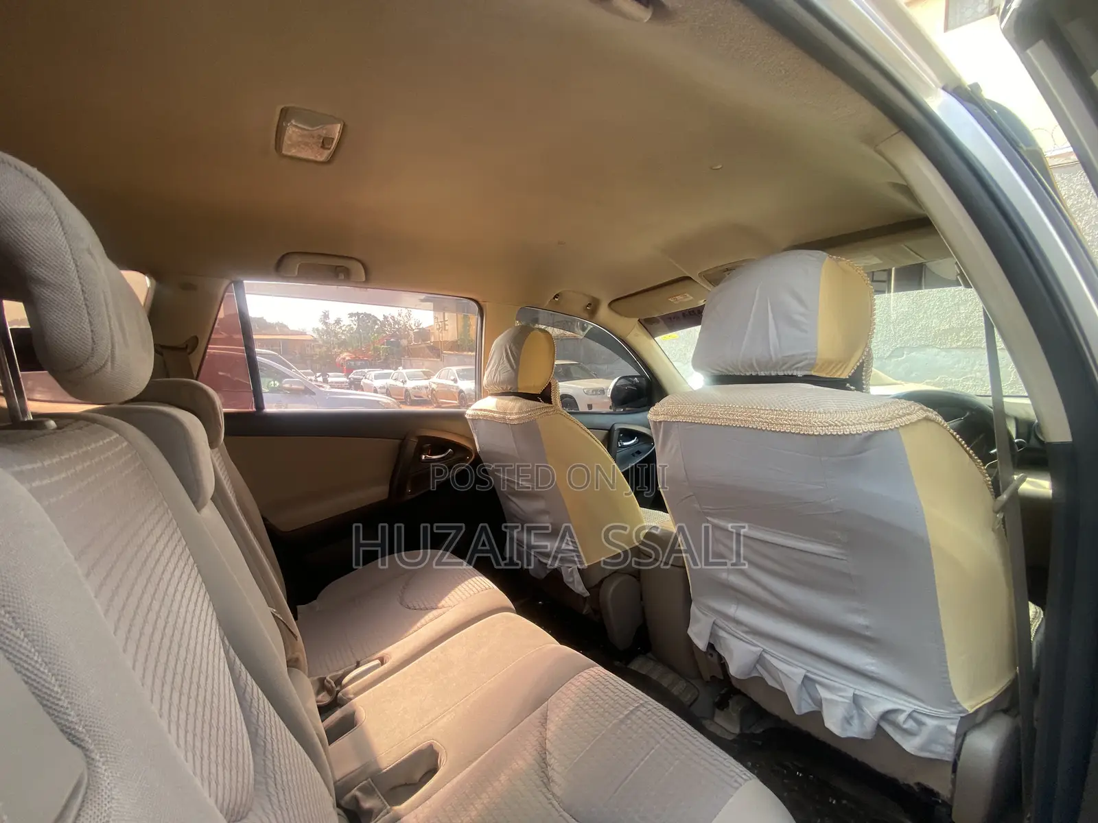 Toyota Vanguard 2011 White