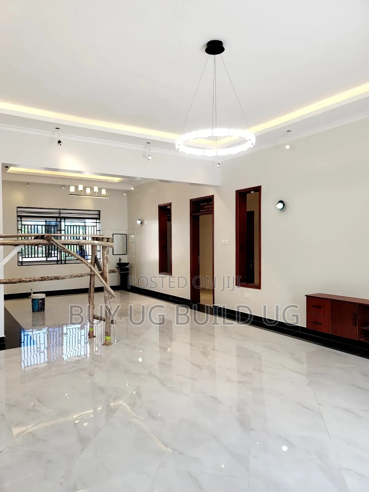 4bdrm Bungalow in Bwebajja Akright, Division A for sale