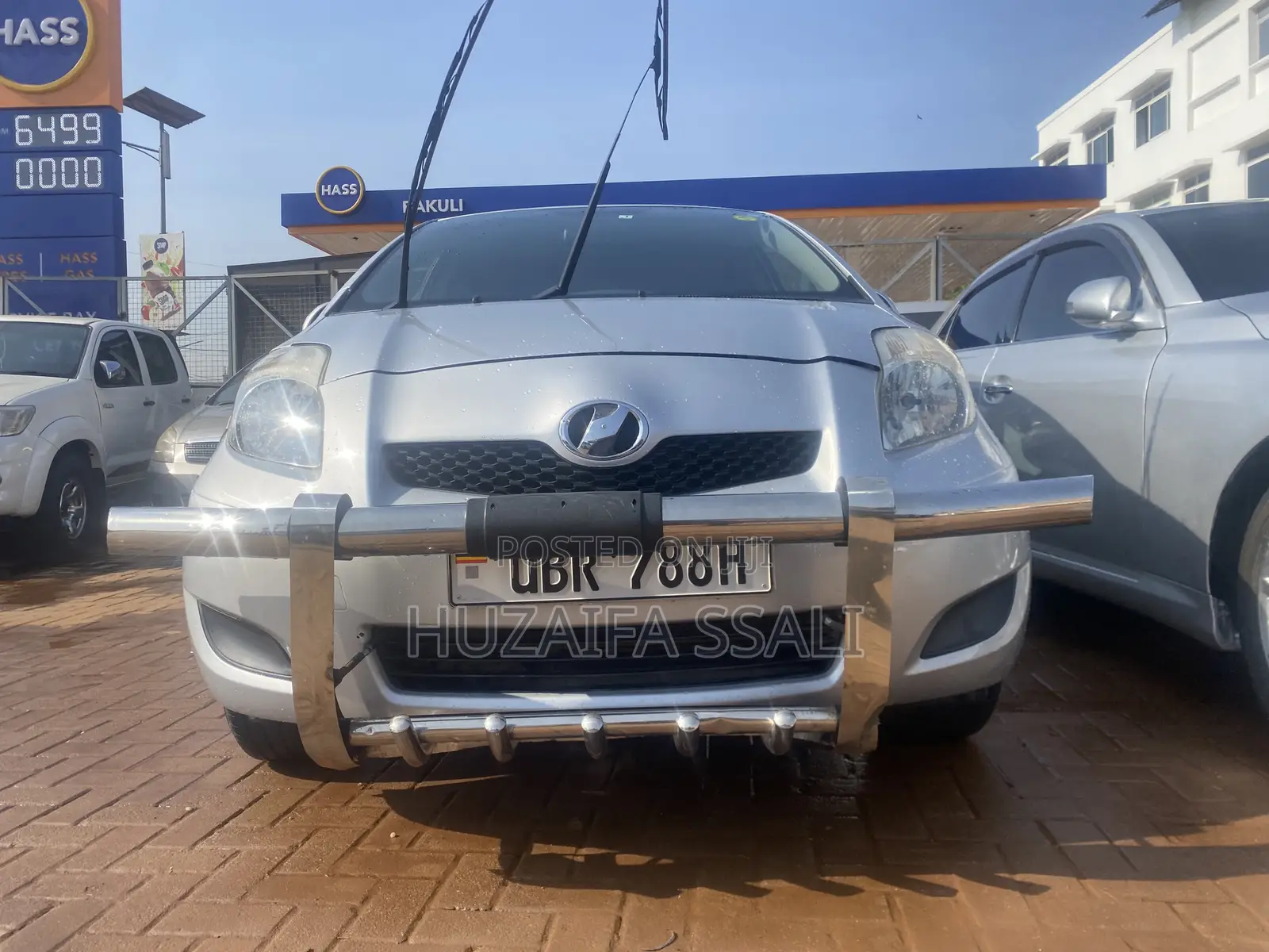 Toyota Vitz 2015 White