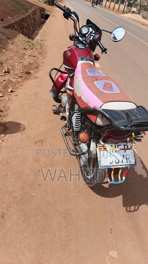 TVS HLX 125 2023 Red