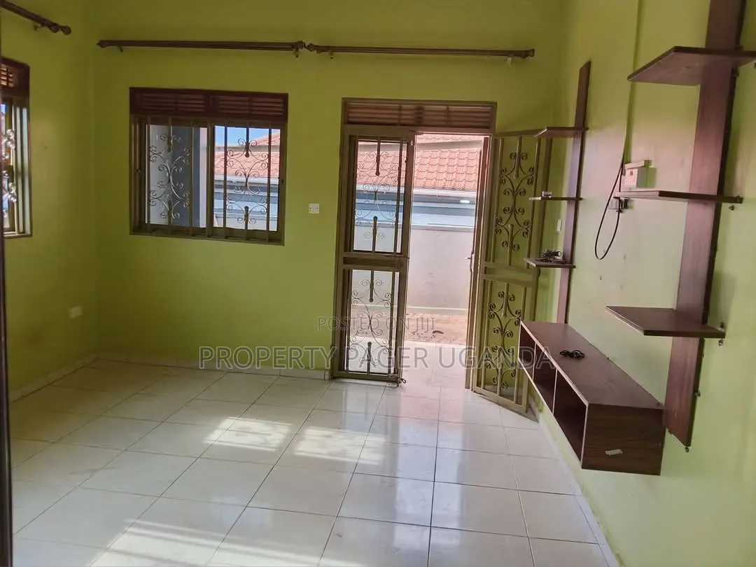 3bdrm Bungalow in Kira-Nsasa for rent