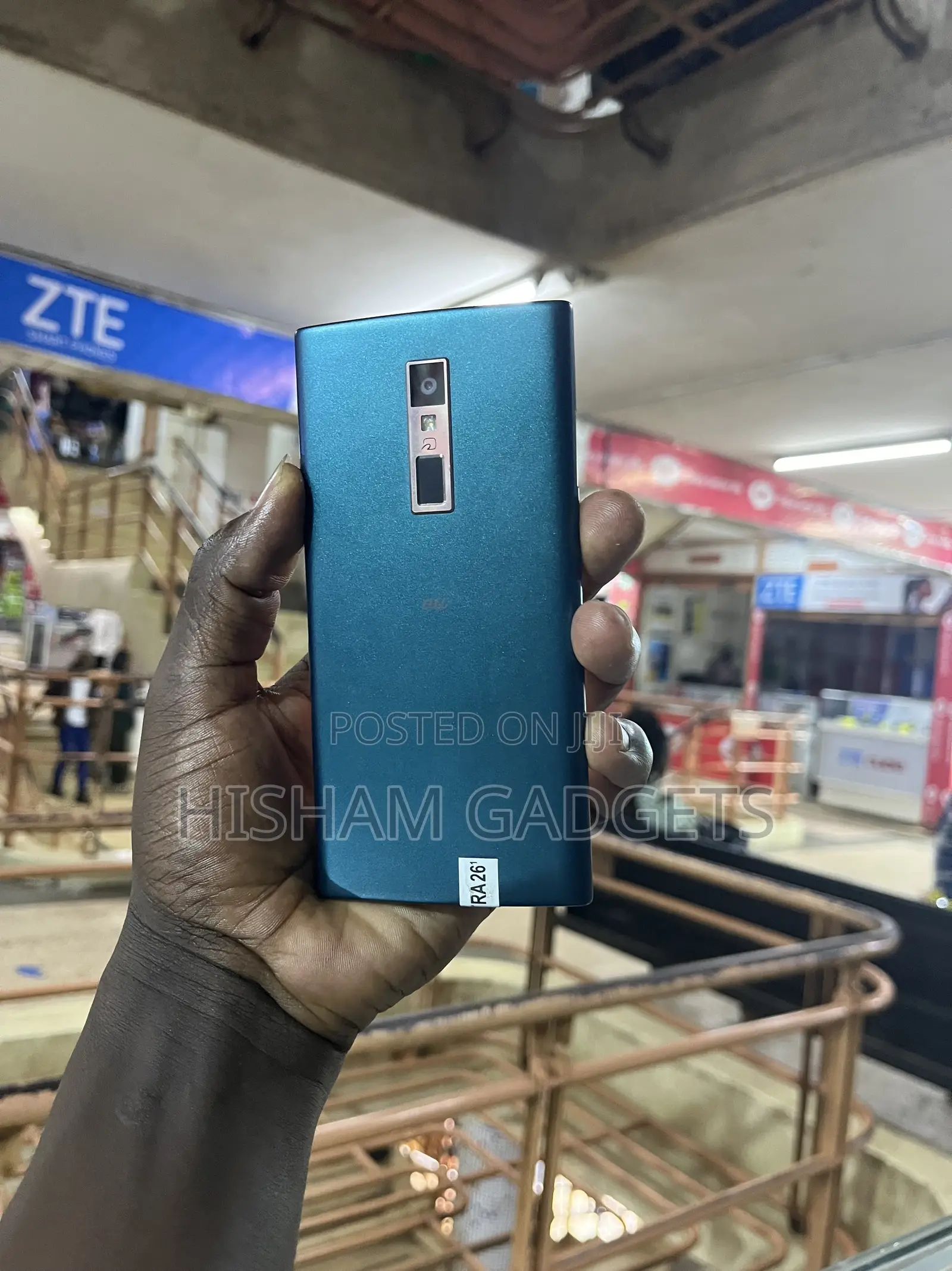 Kyocera Urbano V04 KYV45 64 GB Blue