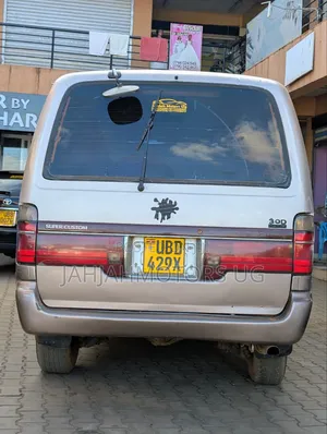 Toyota Grand HiAce 1999 Gold