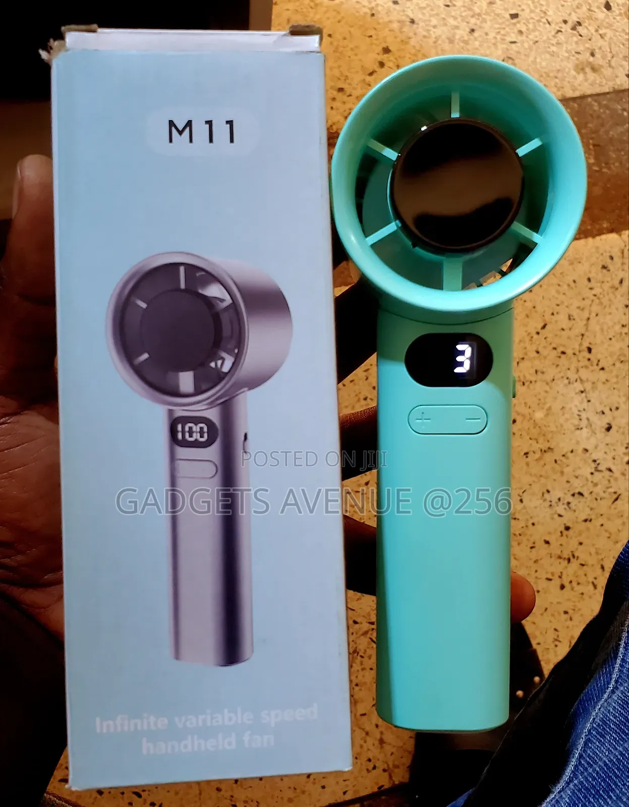M11 Infinite Variable Speed Handheld Fan