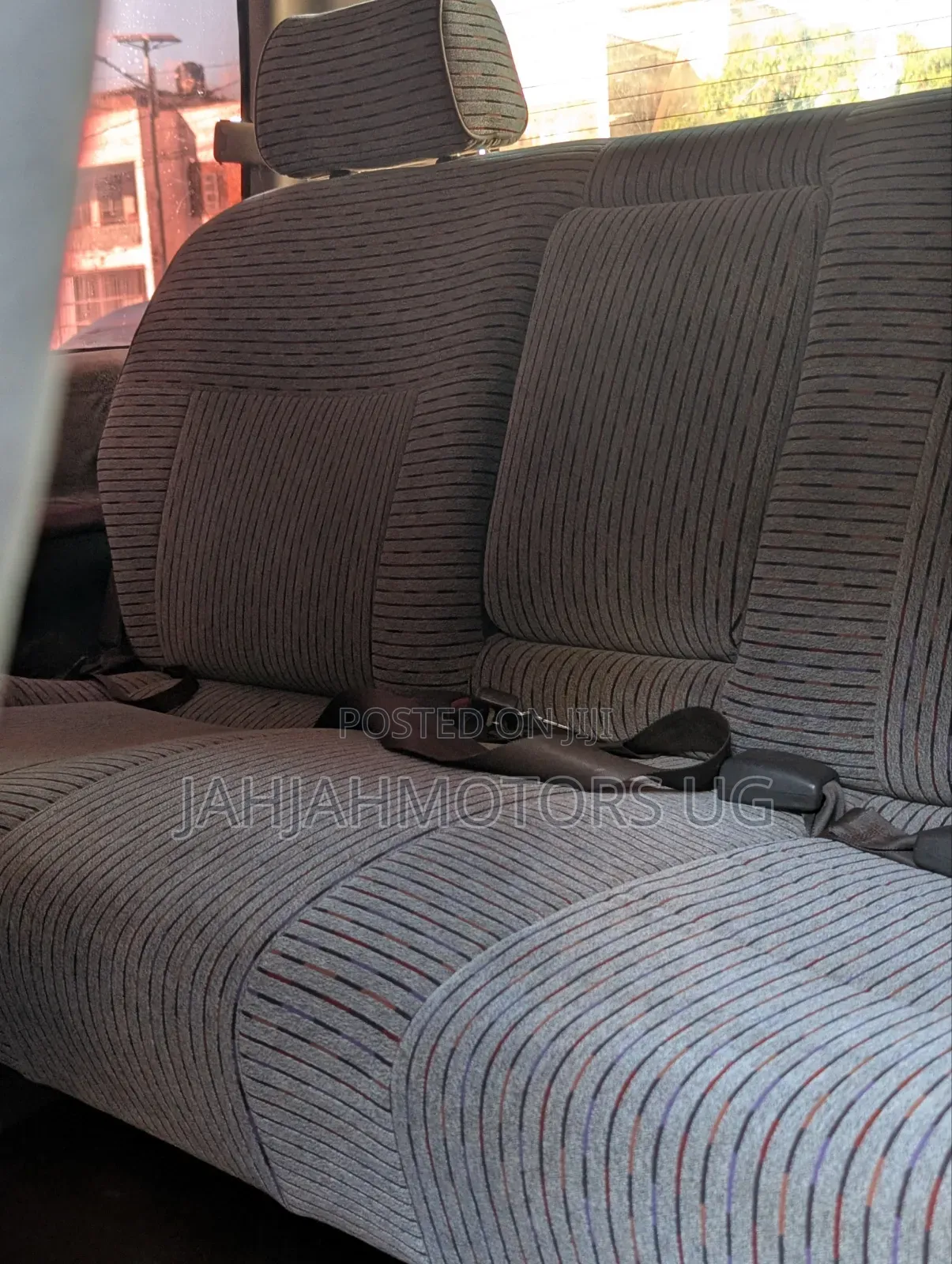 Toyota Grand HiAce 1999 Gold