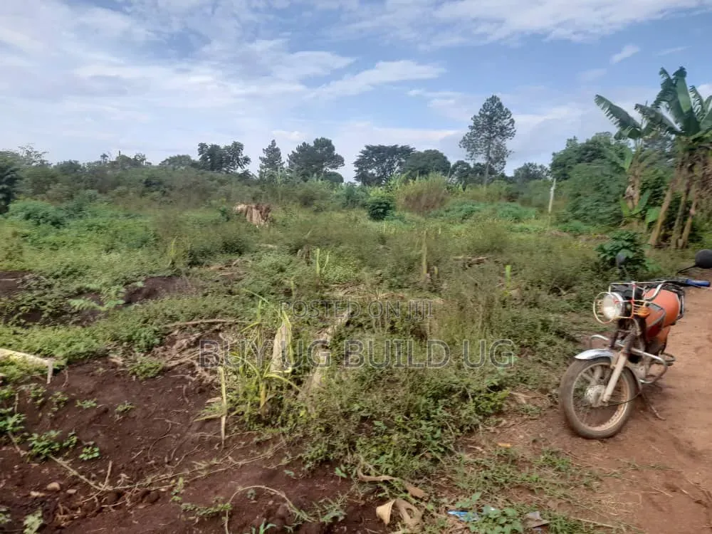 36 Decimals Title Location Busiika Kalagara Gayaza Rd 28M