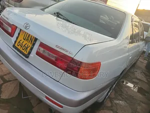 Toyota Premio 2002 Silver