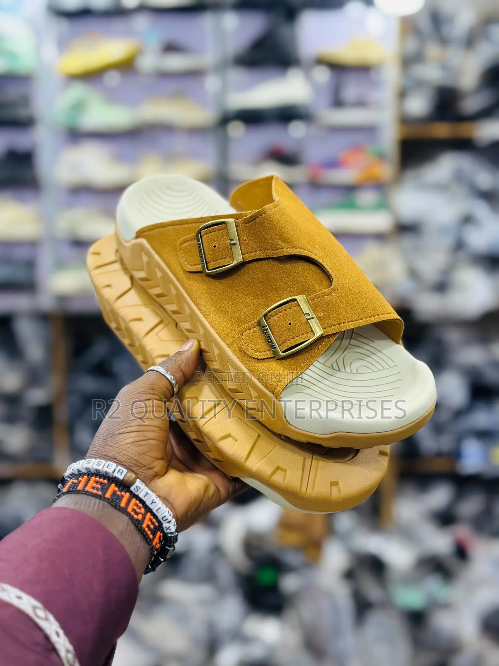 Denyu Casual Double-Buckle Slide Sandals.