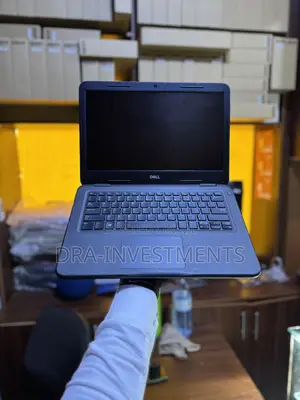 New Laptop Dell Latitude 3310 8GB Intel Core i3 SSD 256GB