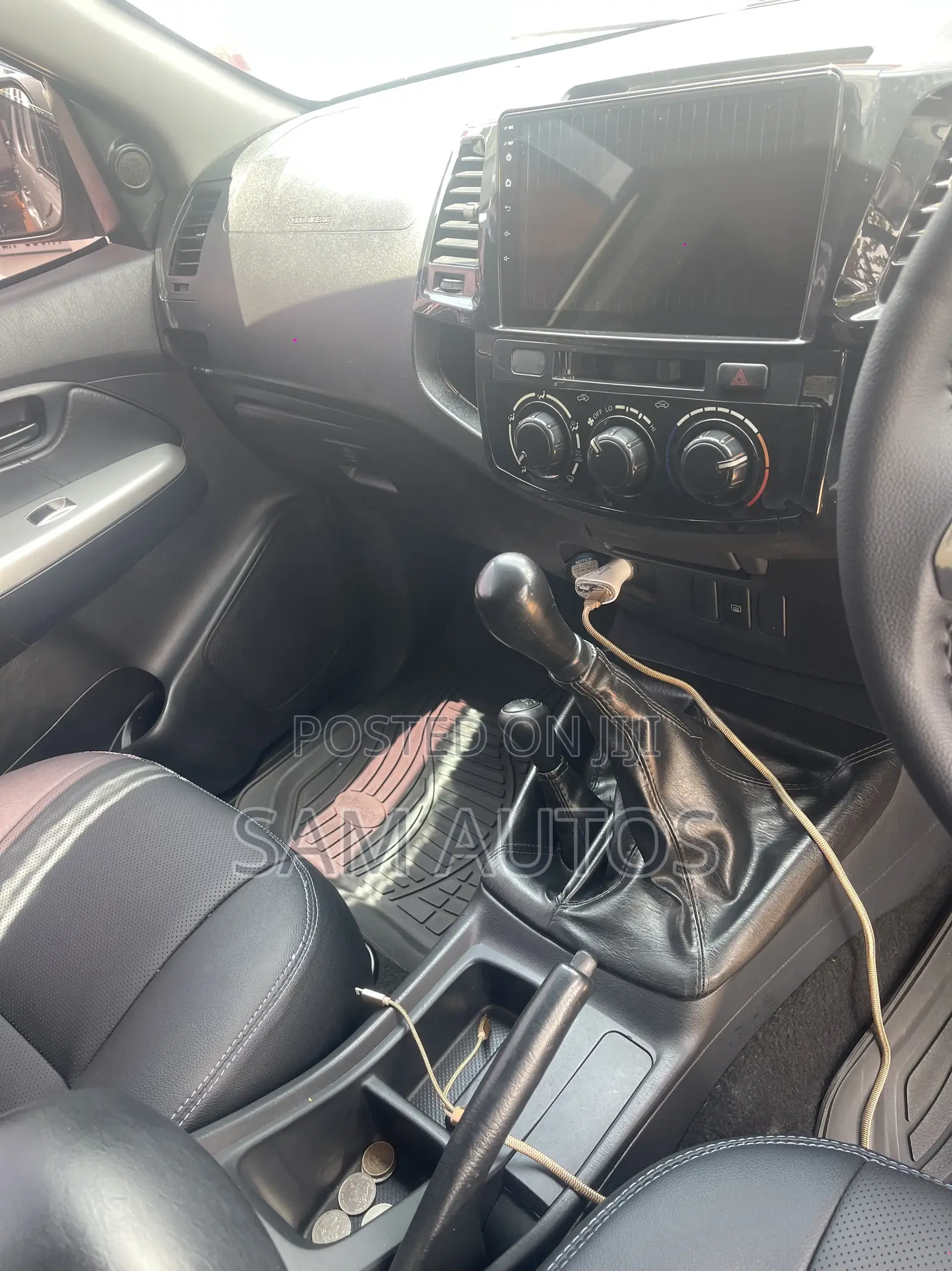 Toyota Hilux 2014 Silver