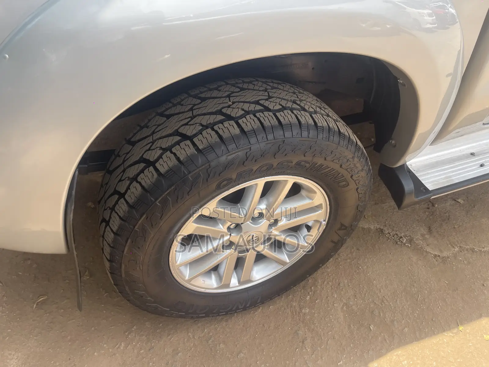 Toyota Hilux 2014 Silver