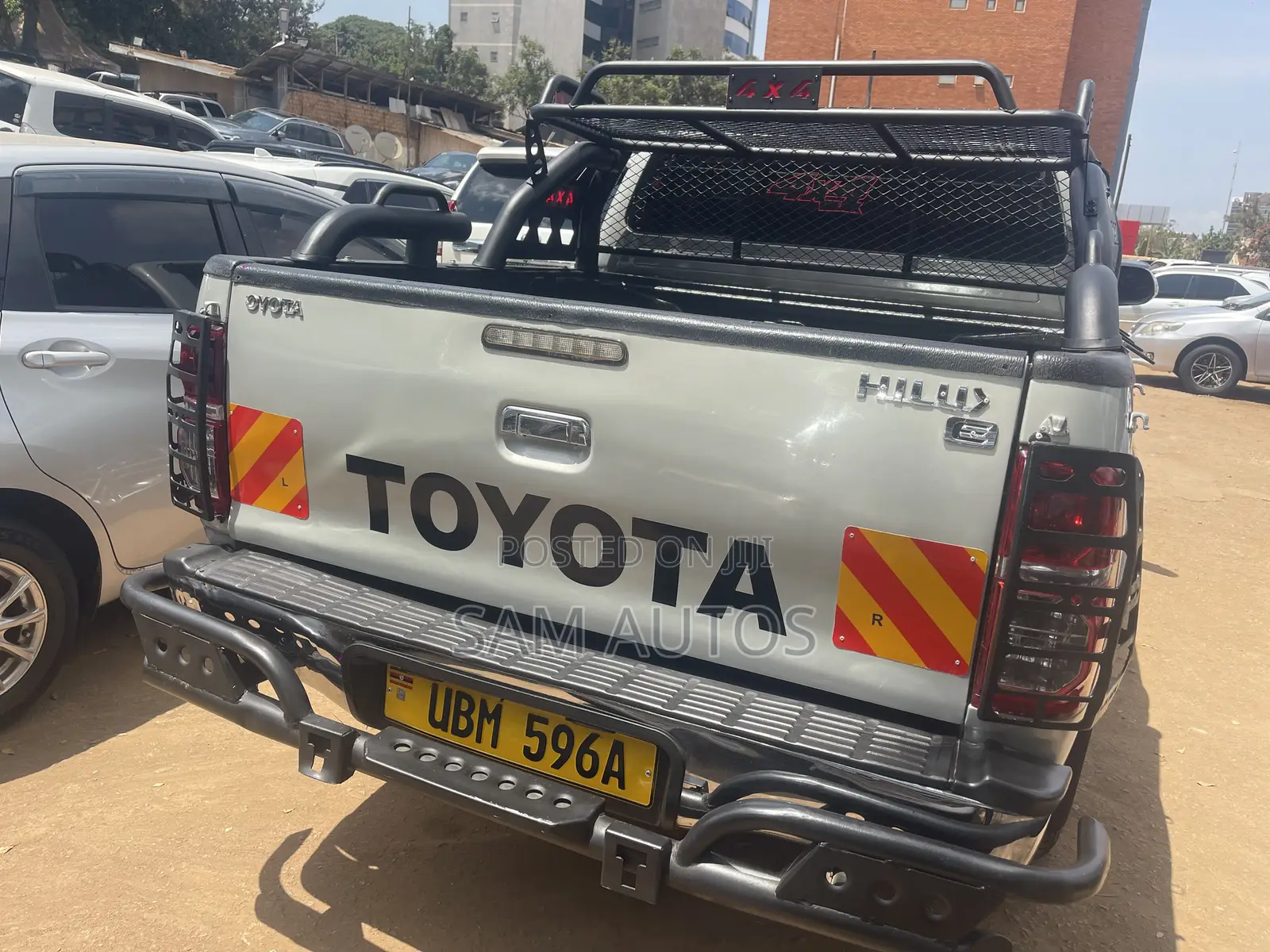 Toyota Hilux 2014 Silver