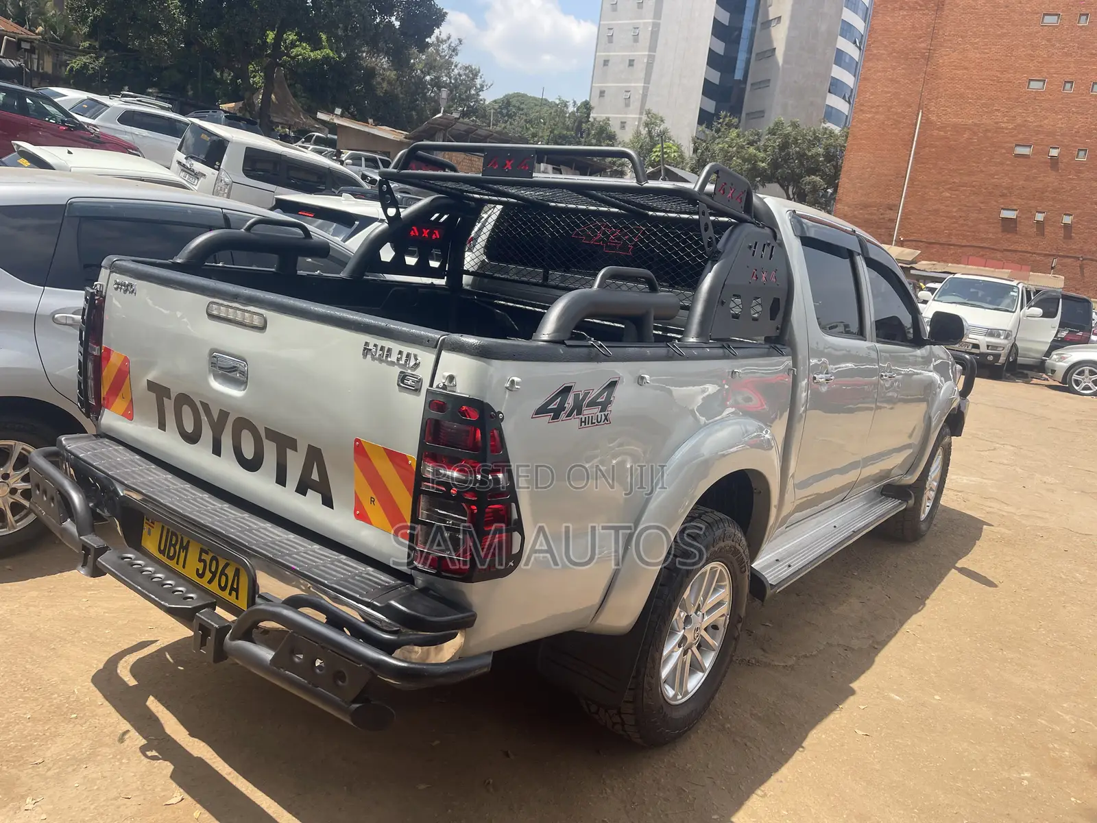 Toyota Hilux 2014 Silver