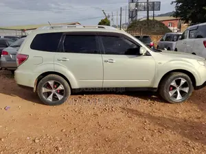 Subaru Forester 2010 Gold